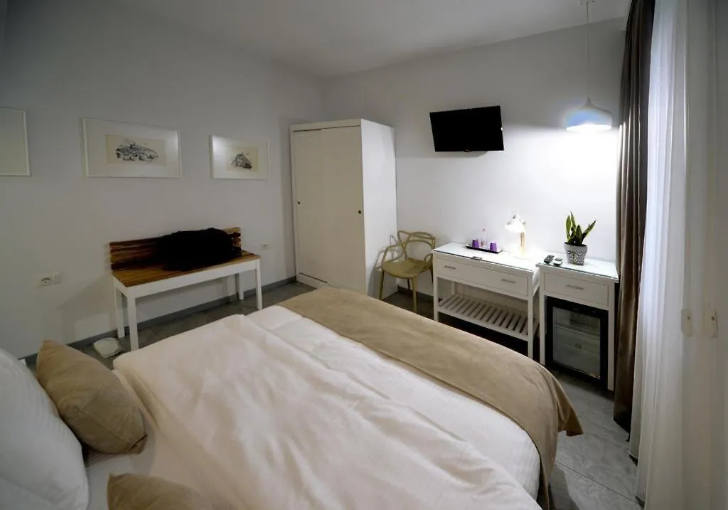 Konak Rooms L Skanderbeg Square Tiran